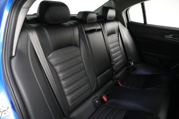 Used 2019 Alfa Romeo Giulia Ti Sport Carbon for sale $34,900 at Bentley Greenwich in Greenwich CT 06830 22