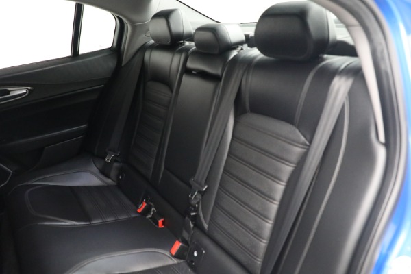 Used 2019 Alfa Romeo Giulia Ti Sport Carbon for sale $34,900 at Bentley Greenwich in Greenwich CT 06830 25