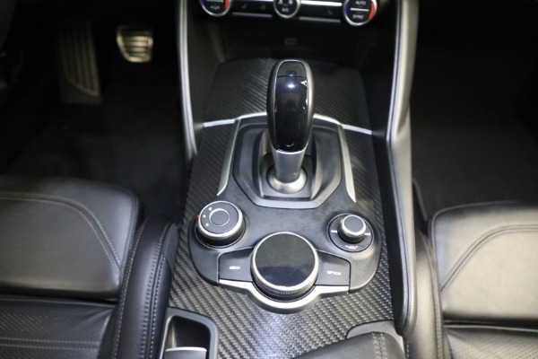Used 2019 Alfa Romeo Giulia Ti Sport Carbon for sale $34,900 at Bentley Greenwich in Greenwich CT 06830 27