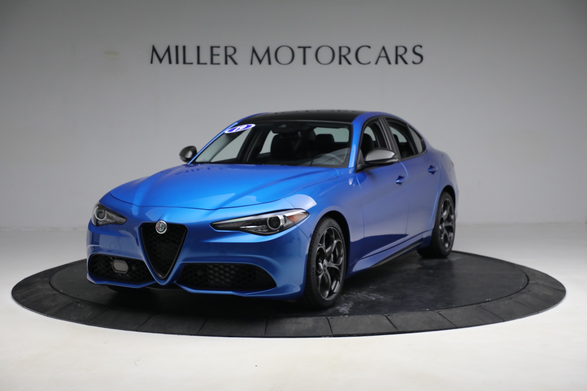 Used 2019 Alfa Romeo Giulia Ti Sport Carbon for sale $34,900 at Bentley Greenwich in Greenwich CT 06830 1