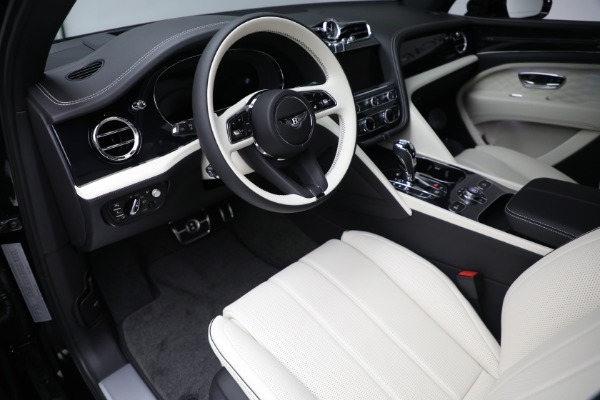 New 2023 Bentley Bentayga EWB Azure V8 for sale $297,600 at Bentley Greenwich in Greenwich CT 06830 17