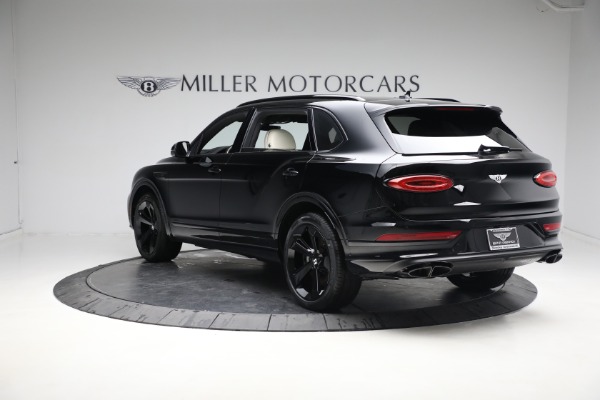New 2023 Bentley Bentayga EWB Azure V8 for sale $297,600 at Bentley Greenwich in Greenwich CT 06830 5