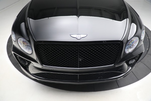 New 2023 Bentley Bentayga V8 for sale $238,470 at Bentley Greenwich in Greenwich CT 06830 14