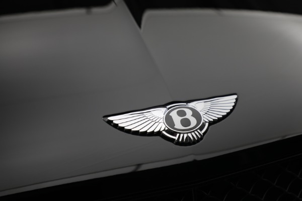 New 2023 Bentley Bentayga V8 for sale $238,470 at Bentley Greenwich in Greenwich CT 06830 15