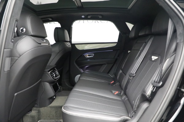 New 2023 Bentley Bentayga V8 for sale $238,470 at Bentley Greenwich in Greenwich CT 06830 23
