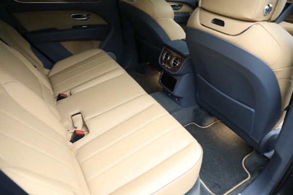 New 2023 Bentley Bentayga V8 for sale $230,170 at Bentley Greenwich in Greenwich CT 06830 28