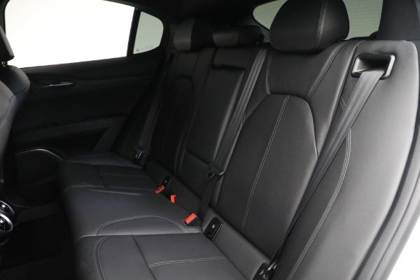 New 2023 Alfa Romeo Stelvio Sprint for sale $51,665 at Bentley Greenwich in Greenwich CT 06830 18