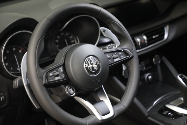 New 2023 Alfa Romeo Stelvio Sprint for sale $51,665 at Bentley Greenwich in Greenwich CT 06830 25