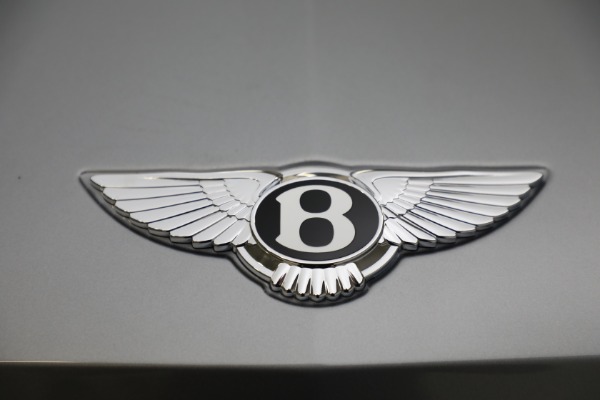 New 2023 Bentley Bentayga EWB Azure V8 for sale $274,655 at Bentley Greenwich in Greenwich CT 06830 16