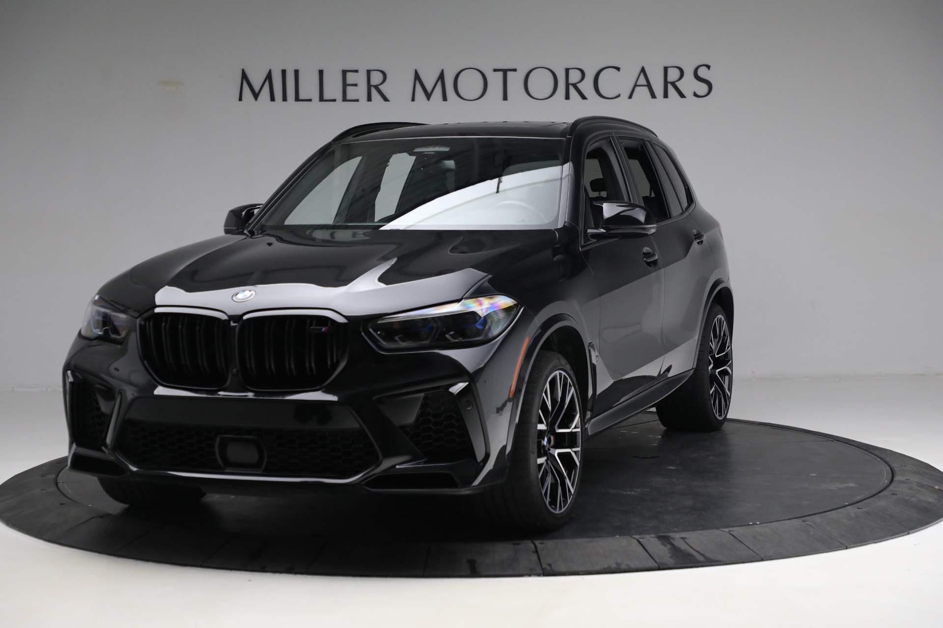 Used 2022 BMW X5 M Competition for sale $93,900 at Bentley Greenwich in Greenwich CT 06830 1