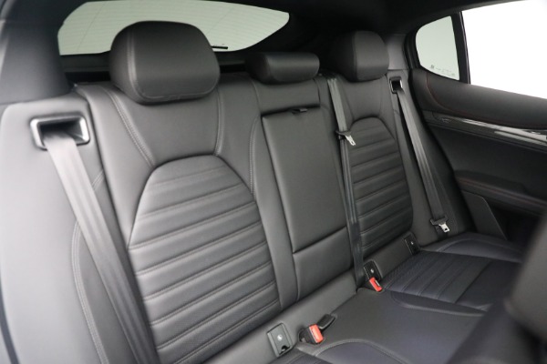New 2023 Alfa Romeo Stelvio Estrema for sale $63,625 at Bentley Greenwich in Greenwich CT 06830 22