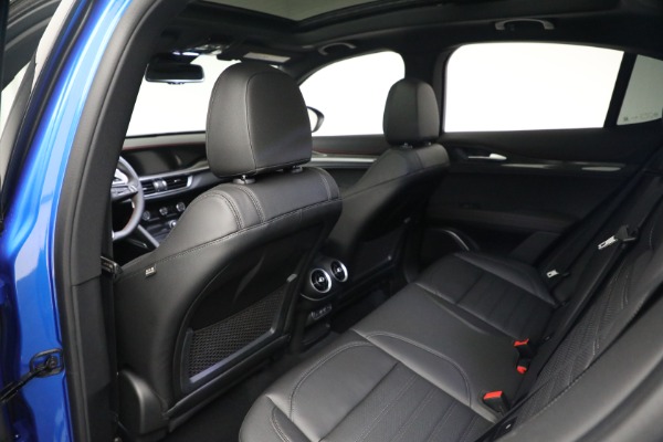 New 2023 Alfa Romeo Stelvio Estrema for sale $63,625 at Bentley Greenwich in Greenwich CT 06830 24