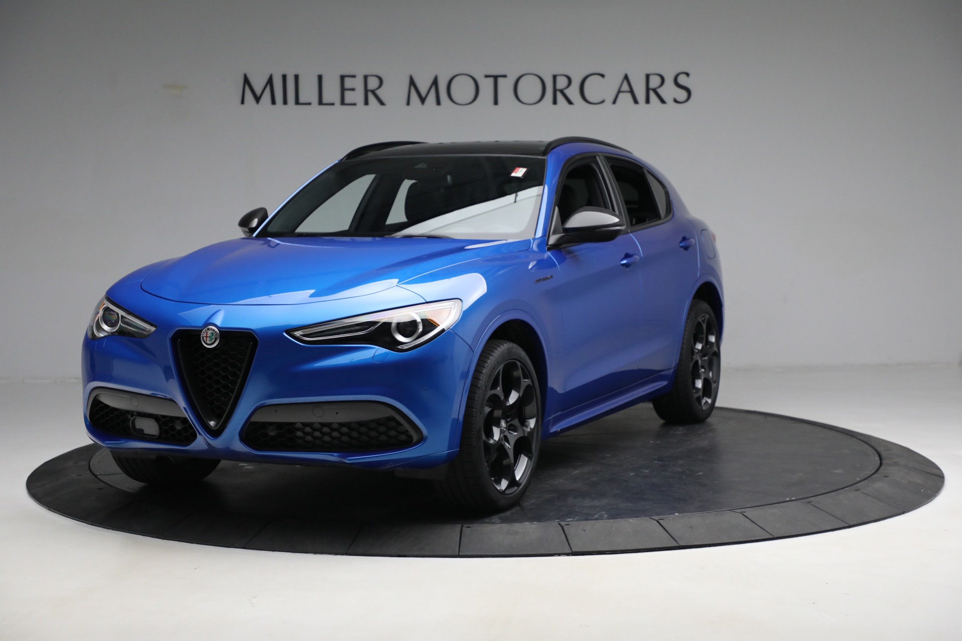 New 2023 Alfa Romeo Stelvio Estrema for sale $63,625 at Bentley Greenwich in Greenwich CT 06830 1