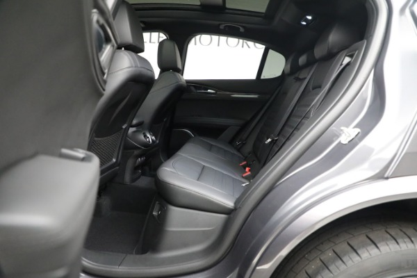 New 2023 Alfa Romeo Stelvio Quadrifoglio for sale $79,900 at Bentley Greenwich in Greenwich CT 06830 20