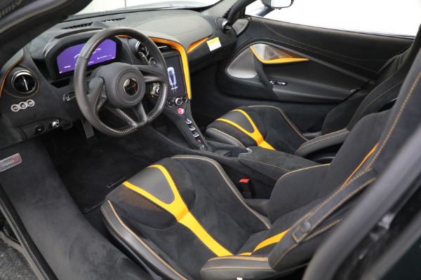Used 2018 McLaren 720S Performance for sale $289,900 at Bentley Greenwich in Greenwich CT 06830 17