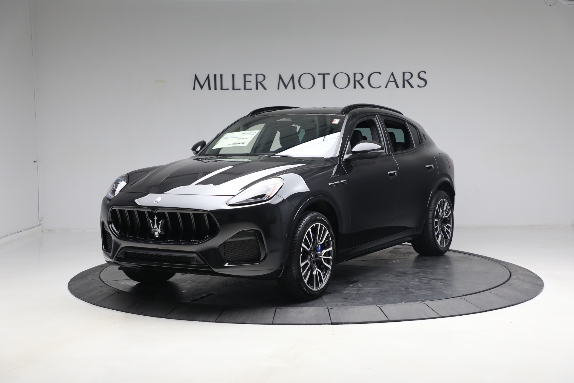 New 2023 Maserati Grecale Modena for sale $78,197 at Bentley Greenwich in Greenwich CT 06830 1