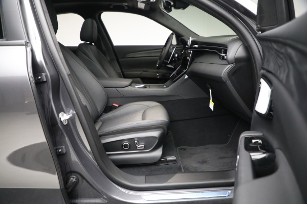New 2023 Maserati Grecale Modena for sale $76,195 at Bentley Greenwich in Greenwich CT 06830 17