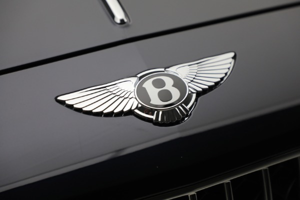 New 2023 Bentley Flying Spur V8 for sale $239,555 at Bentley Greenwich in Greenwich CT 06830 16