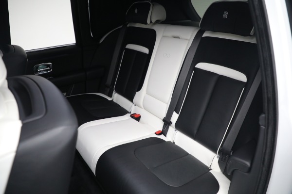Used 2022 Rolls-Royce Black Badge Cullinan for sale $399,900 at Bentley Greenwich in Greenwich CT 06830 20