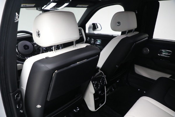 Used 2022 Rolls-Royce Black Badge Cullinan for sale Sold at Bentley Greenwich in Greenwich CT 06830 21