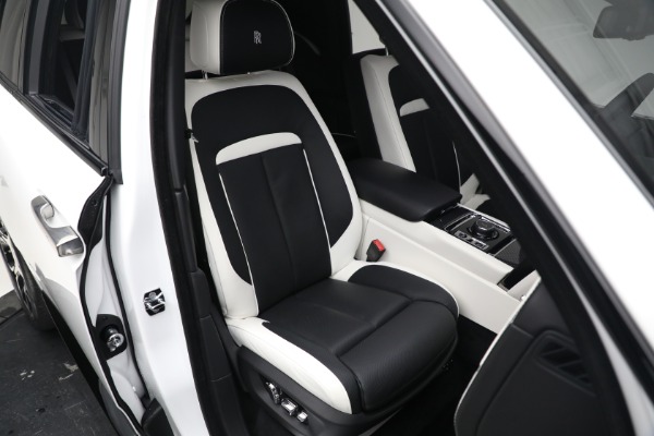 Used 2022 Rolls-Royce Black Badge Cullinan for sale $399,900 at Bentley Greenwich in Greenwich CT 06830 28