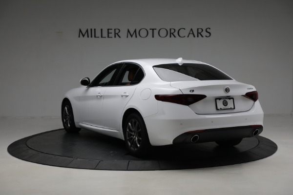Used 2019 Alfa Romeo Giulia for sale Sold at Bentley Greenwich in Greenwich CT 06830 5