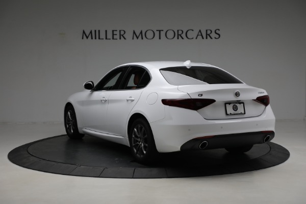 Used 2019 Alfa Romeo Giulia for sale Sold at Bentley Greenwich in Greenwich CT 06830 5