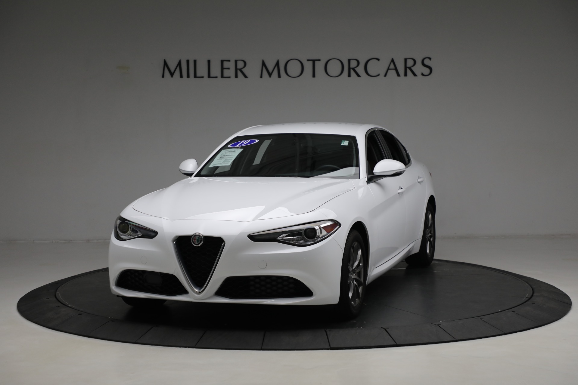 Used 2019 Alfa Romeo Giulia for sale $27,900 at Bentley Greenwich in Greenwich CT 06830 1