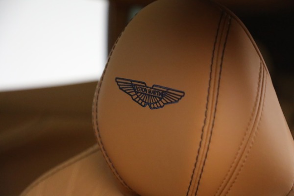 Used 2022 Aston Martin DBX for sale $169,900 at Bentley Greenwich in Greenwich CT 06830 16