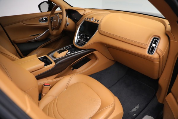 Used 2022 Aston Martin DBX for sale $169,900 at Bentley Greenwich in Greenwich CT 06830 23