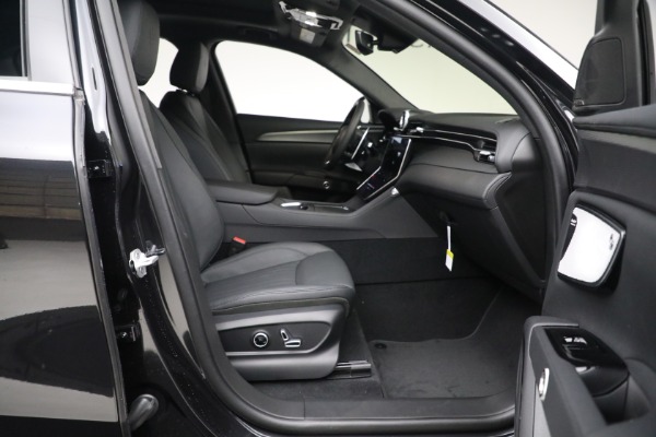 New 2023 Maserati Grecale GT for sale $70,347 at Bentley Greenwich in Greenwich CT 06830 16