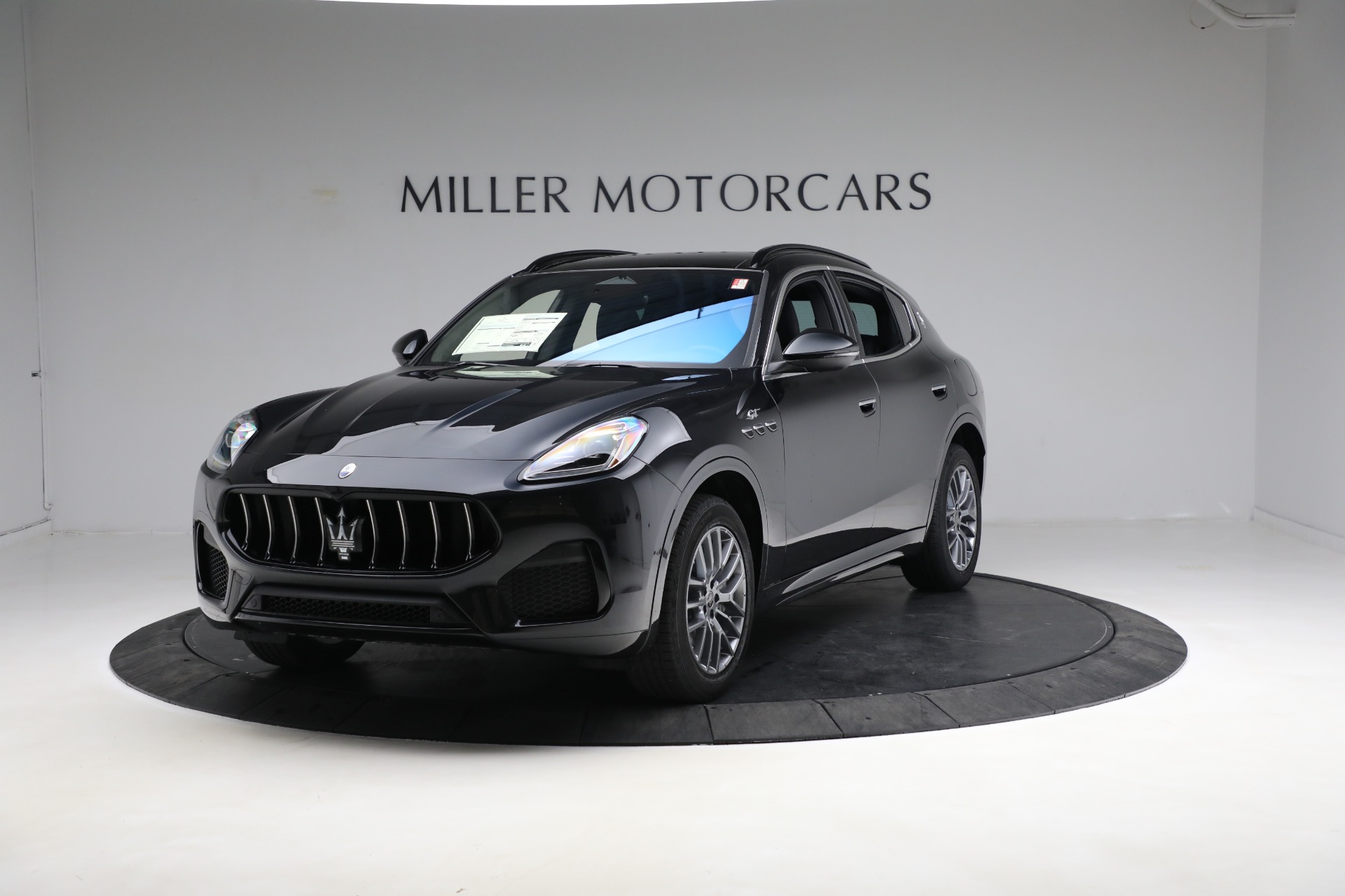 New 2023 Maserati Grecale GT for sale $70,347 at Bentley Greenwich in Greenwich CT 06830 1