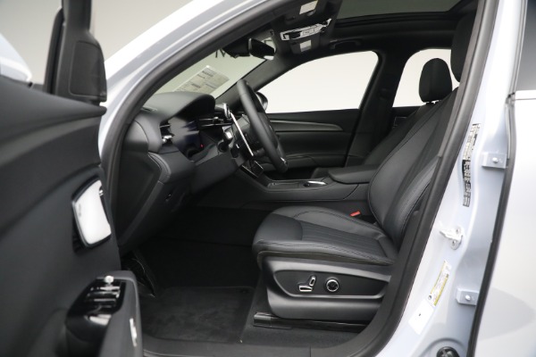New 2023 Maserati Grecale GT for sale $70,197 at Bentley Greenwich in Greenwich CT 06830 14