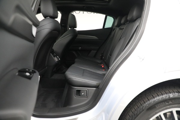 New 2023 Maserati Grecale GT for sale $70,197 at Bentley Greenwich in Greenwich CT 06830 16