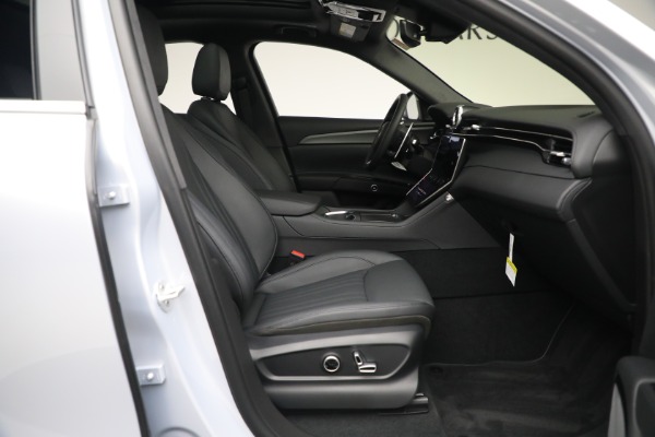 New 2023 Maserati Grecale GT for sale $70,197 at Bentley Greenwich in Greenwich CT 06830 18