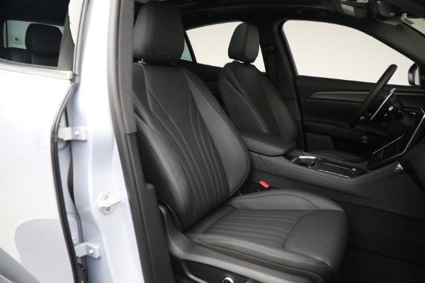 New 2023 Maserati Grecale GT for sale $70,197 at Bentley Greenwich in Greenwich CT 06830 19