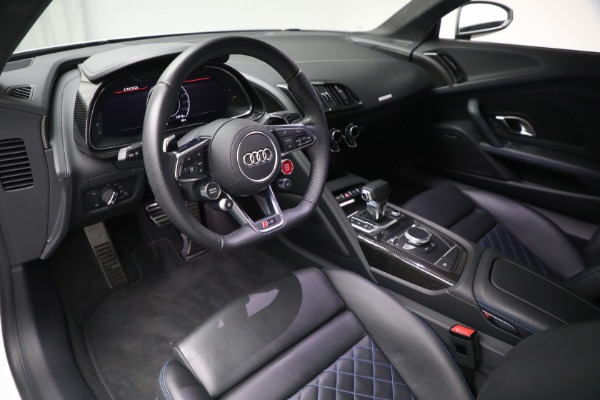 Used 2018 Audi R8 5.2 quattro V10 Plus for sale Sold at Bentley Greenwich in Greenwich CT 06830 16