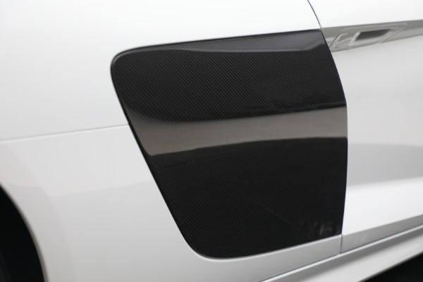 Used 2018 Audi R8 5.2 quattro V10 Plus for sale Sold at Bentley Greenwich in Greenwich CT 06830 22