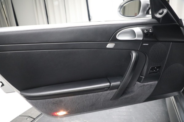 Used 2007 Porsche 911 Turbo for sale $117,900 at Bentley Greenwich in Greenwich CT 06830 21