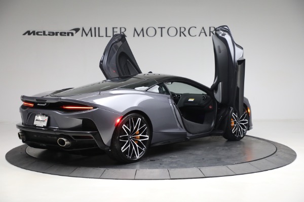 New 2023 McLaren GT for sale $216,098 at Bentley Greenwich in Greenwich CT 06830 15