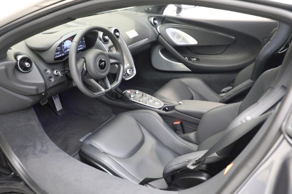 New 2023 McLaren GT for sale $216,098 at Bentley Greenwich in Greenwich CT 06830 19
