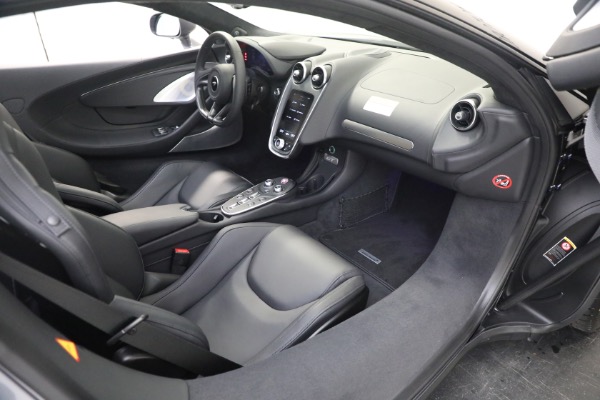 New 2023 McLaren GT for sale $216,098 at Bentley Greenwich in Greenwich CT 06830 23