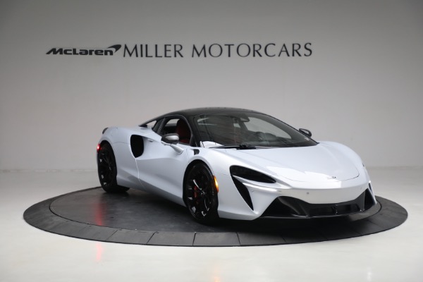 New 2023 McLaren Artura TechLux for sale Sold at Bentley Greenwich in Greenwich CT 06830 11