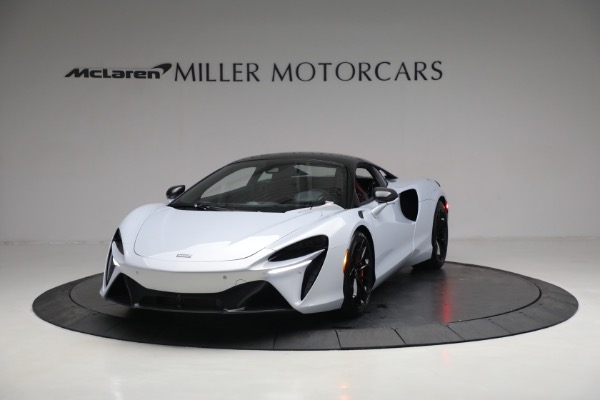 New 2023 McLaren Artura TechLux for sale Sold at Bentley Greenwich in Greenwich CT 06830 1