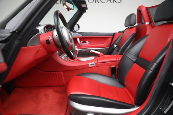 Used 2002 BMW Z8 for sale $229,900 at Bentley Greenwich in Greenwich CT 06830 27