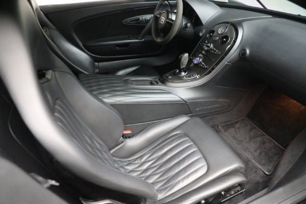 Used 2012 Bugatti Veyron 16.4 Super Sport for sale $3,350,000 at Bentley Greenwich in Greenwich CT 06830 20