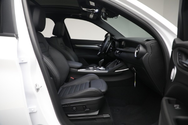 New 2023 Alfa Romeo Stelvio Veloce for sale $54,349 at Bentley Greenwich in Greenwich CT 06830 18