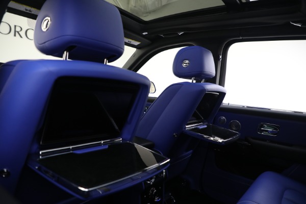 Used 2022 Rolls-Royce Cullinan for sale $344,900 at Bentley Greenwich in Greenwich CT 06830 21