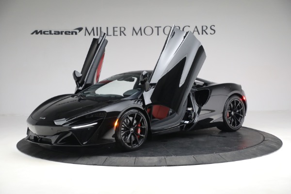 New 2023 McLaren Artura TechLux for sale $274,210 at Bentley Greenwich in Greenwich CT 06830 13