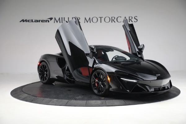 New 2023 McLaren Artura TechLux for sale $274,210 at Bentley Greenwich in Greenwich CT 06830 16